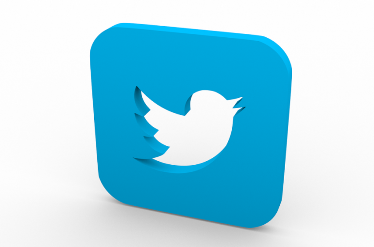 Using Twitter to find a new senior Finance Role