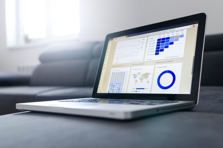 Using Management Dashboards to Make Decisions