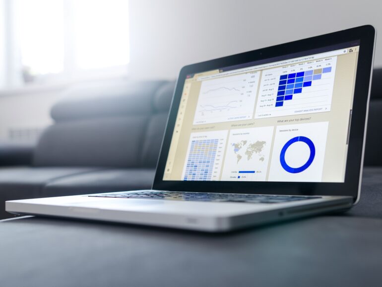 Using Management Dashboards to Make Decisions