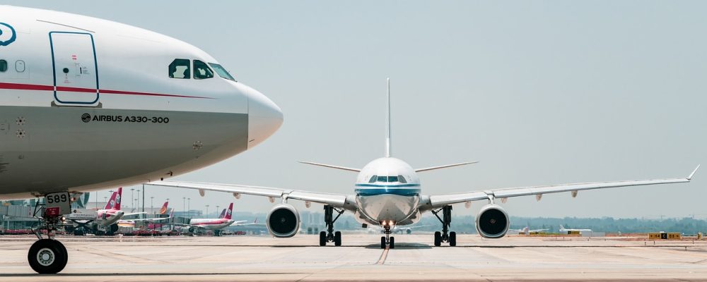 Finance Director - Luton - Bedfordhire 1 airplane 7359232 1280