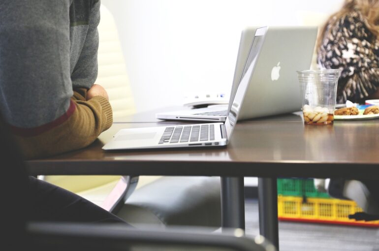 Understanding the Average Equity for UK Startup Employees: A Comprehensive Guide