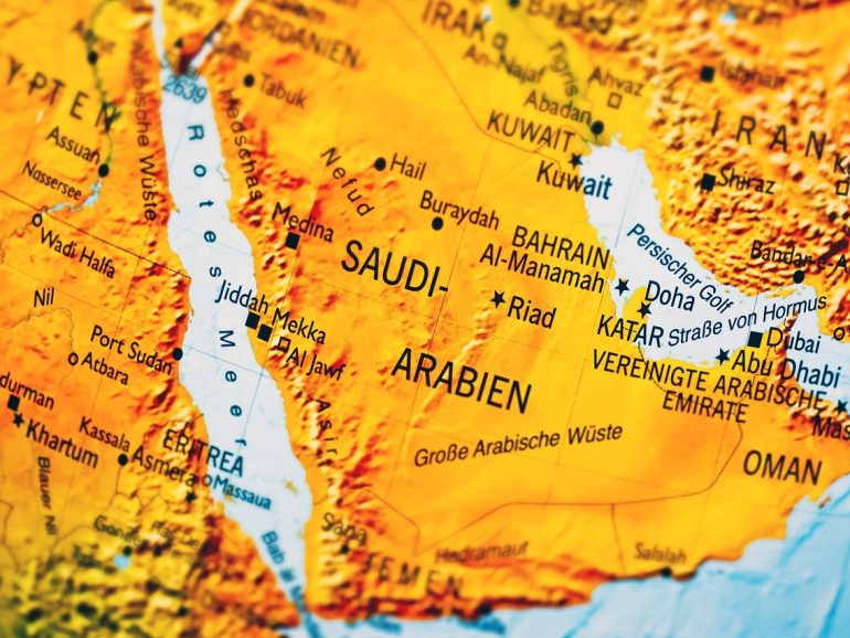Beyond the Paycheck: Navigating the Expat Finance Landscape in Saudi Arabia
